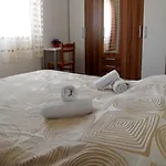 佩拉公寓 公寓