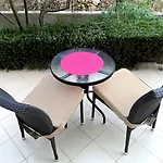 佩拉公寓 公寓 *