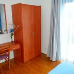佩拉公寓 * 赫瓦尔