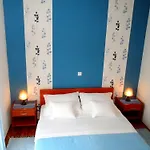 佩拉公寓 公寓 *