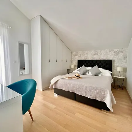 Pera Apartment Hvar Town