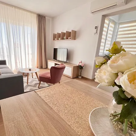 Apartment Pera Hvar Town