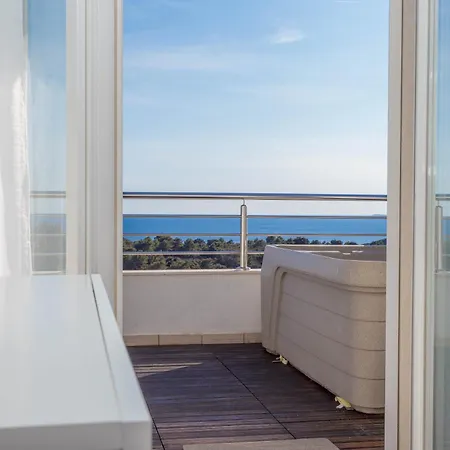 Apartment Pera Hvar Town