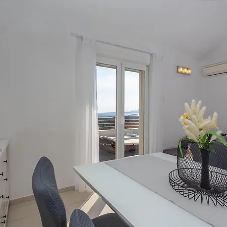 Pera Apartment Hvar Town