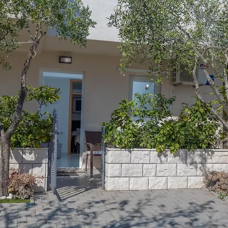 Apartment Pera Hvar Town
