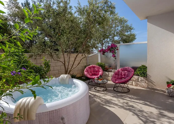 아파트먼트 페라 *