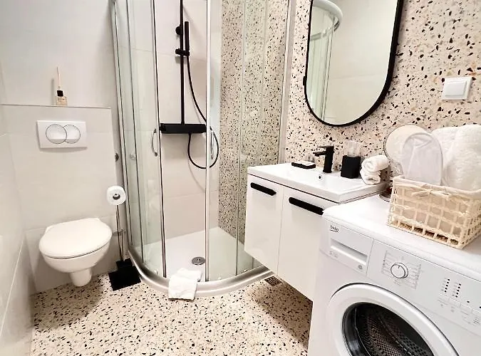 아파트먼트 페라