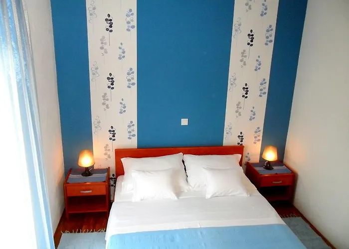 아파트먼트 페라 아파트 *