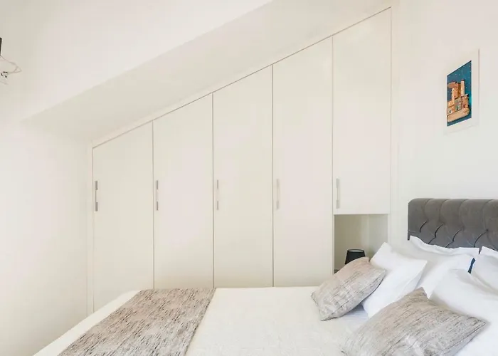 아파트먼트 페라 *